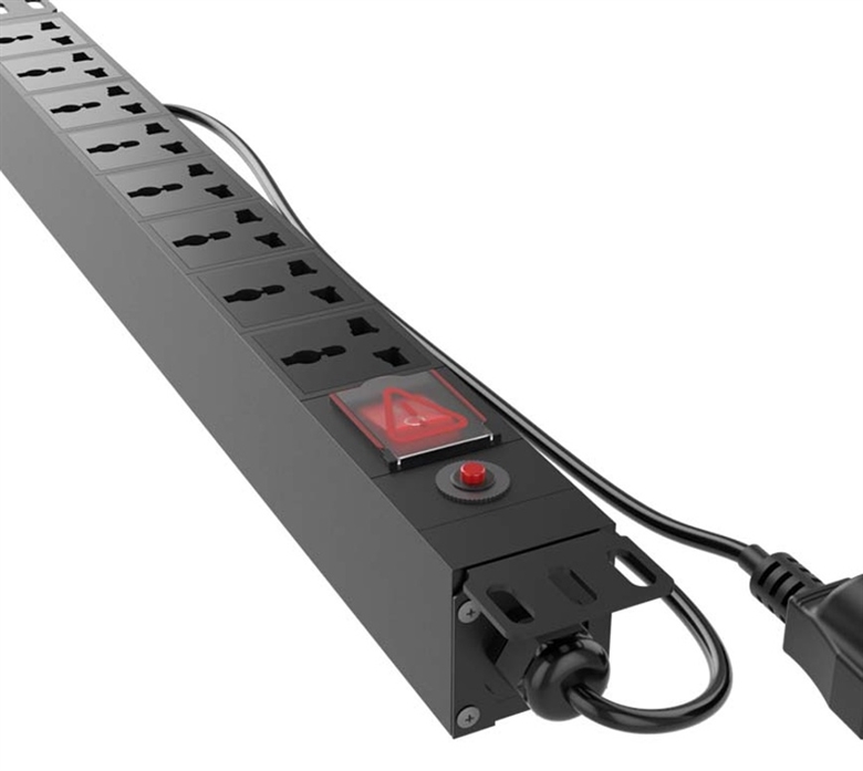 NPD-21U8U15A Regleta Eléctrica Universales para Rack de 1U y 8 Salidas-Vista Diagonal