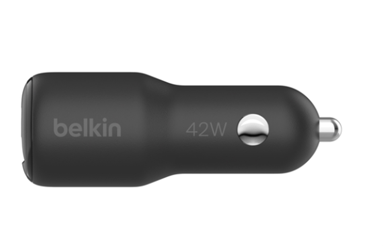 Belkin BoostCharge vista de lado izquierdo