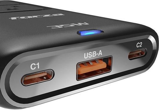 Forza GaN Charger USB A C Front View 3