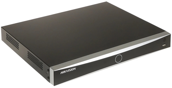 hikvision DS-7608 front 2