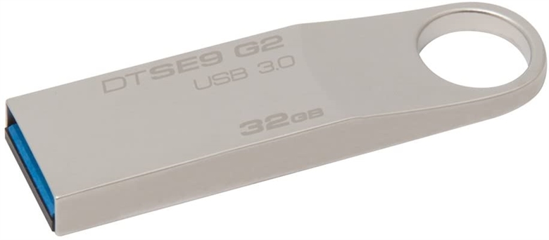 Kingston DataTraveler SE9 G2 32 GB Silver Isometric View