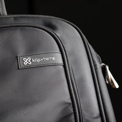 Klip Xtreme Classic Essential Laptop Case Zipper