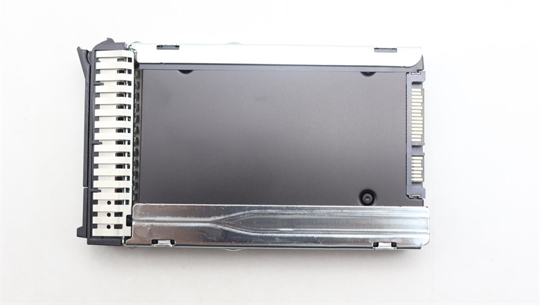 Lenovo ThinkSystem 4XB7A87525 - Solid State Drive side view