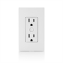 leviton-d215r-tomacorriente-inteligente-empotrado-wifi-segunda-generacion-blanco-vista frontal
