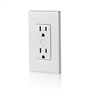 leviton-d215r-tomacorriente-inteligente-empotrado-wifi-segunda-generacion-blanco-vista lateral