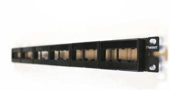 Panduit - cppl24wbly - vista lateral izquierda