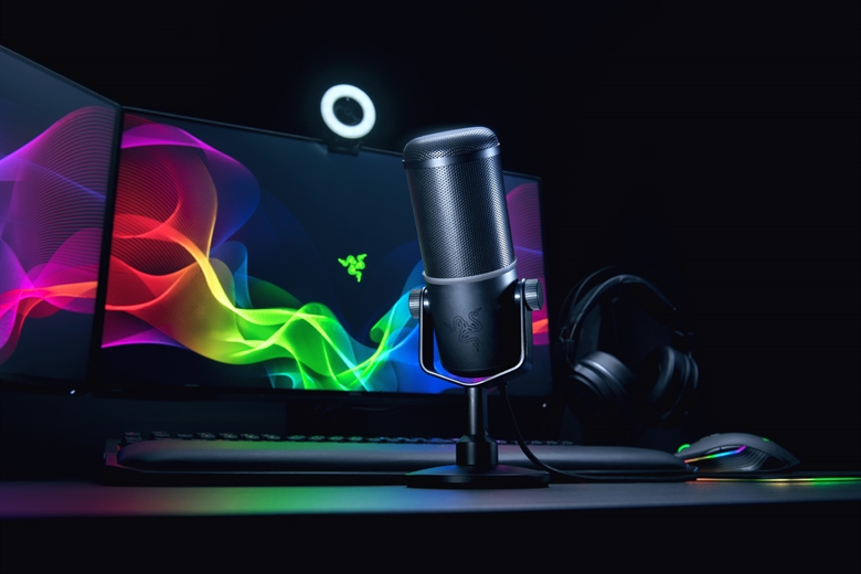 Razer Seiren Elite Front PC View