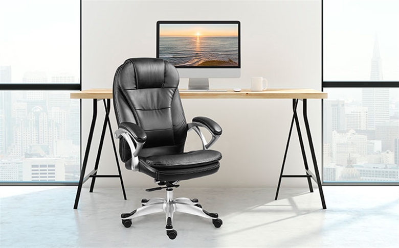 Xtech AM160XTK01 Black Executive Chair setup view