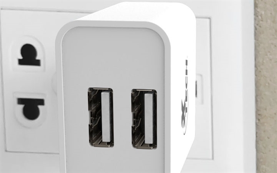 Xtech XTC-202 Dual USB-A Wall Charger Close Up