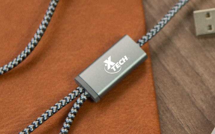 Xtech XTC-560 - Cable USB, USB Tipo-A y Tipo-C Macho a 2 en 1 (Micro USB + Lightning) y USB Tipo-C Macho, USB 2.0, 1.2m, Gris